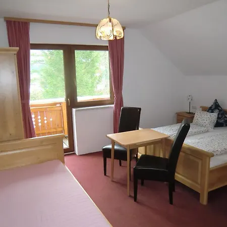 Haus Rye 3* 上特劳恩