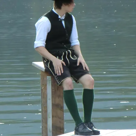 住宿加早餐酒店 Haus Rye 上特劳恩